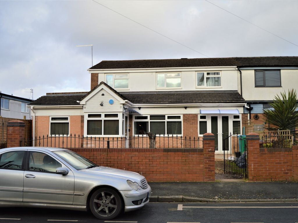 7 bed semidetached house for sale in Rostron Avenue, Manchester M12, £