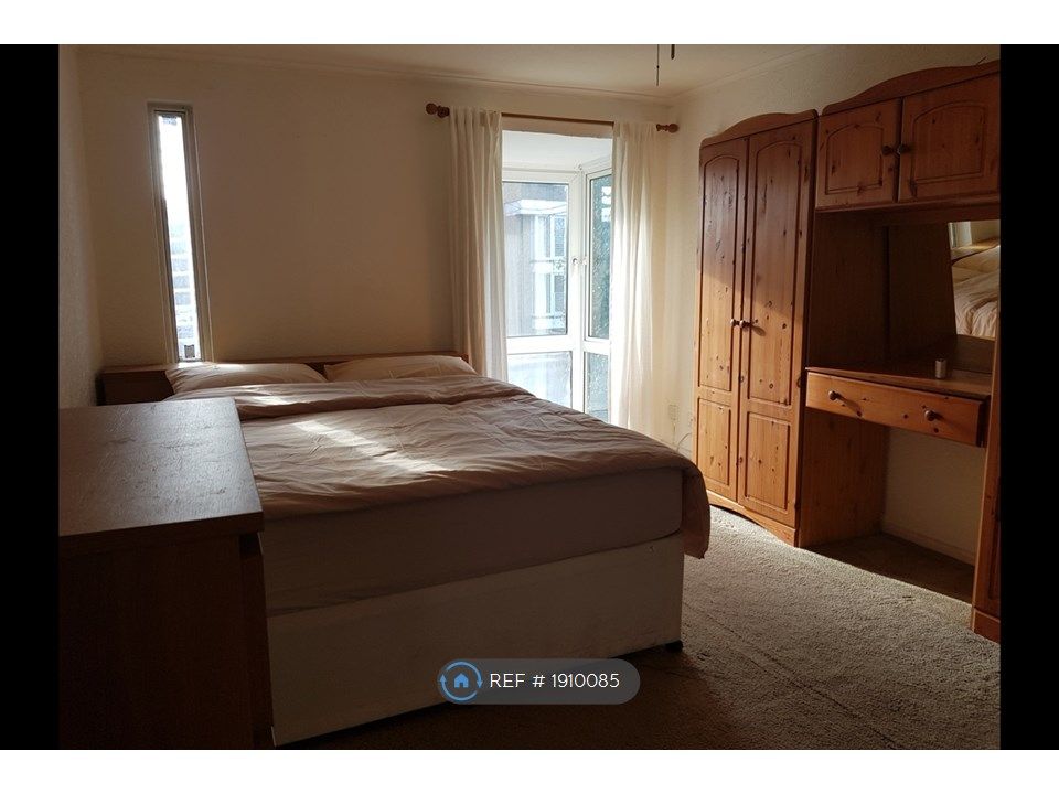 Room to rent in St. Clairs Road, Croydon CR0, £786 pcm Zoopla