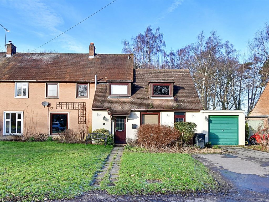 4 bed semidetached house for sale in Broad Green Wood, Bayford