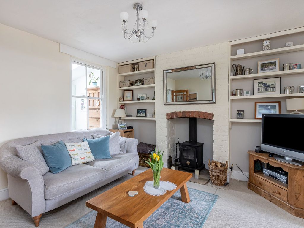 3 bed terraced house to rent in The Crofts, Witney OX28, £1,650 pcm