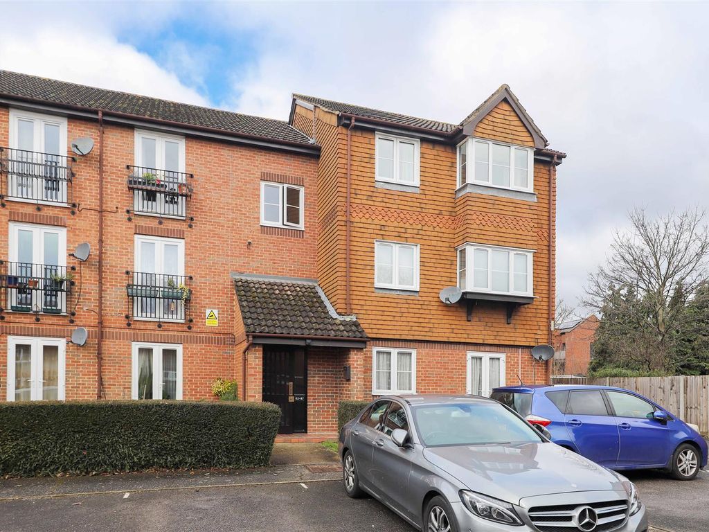 1 bed flat for sale in Knowles Close, Yiewsley, West Drayton UB7 Zoopla