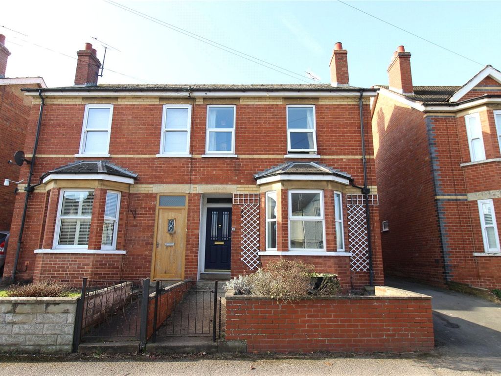 3 bed semidetached house to rent in Little Herberts Road, Charlton