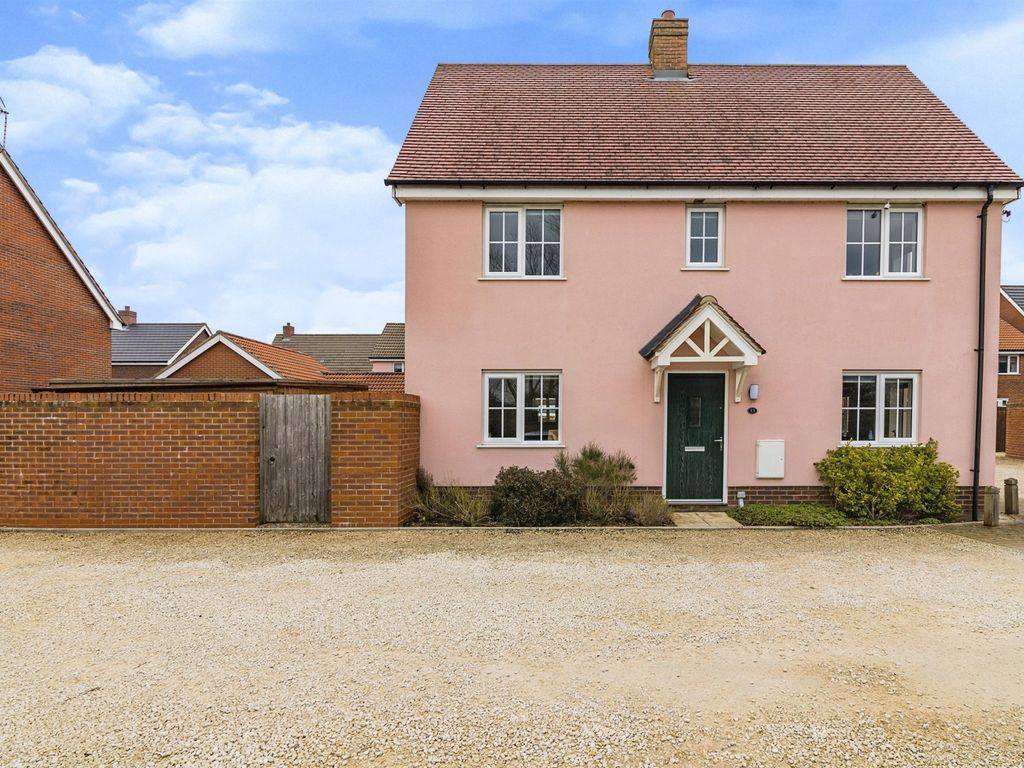 3 bed semidetached house for sale in Reeds Way, Loddon, Norwich NR14