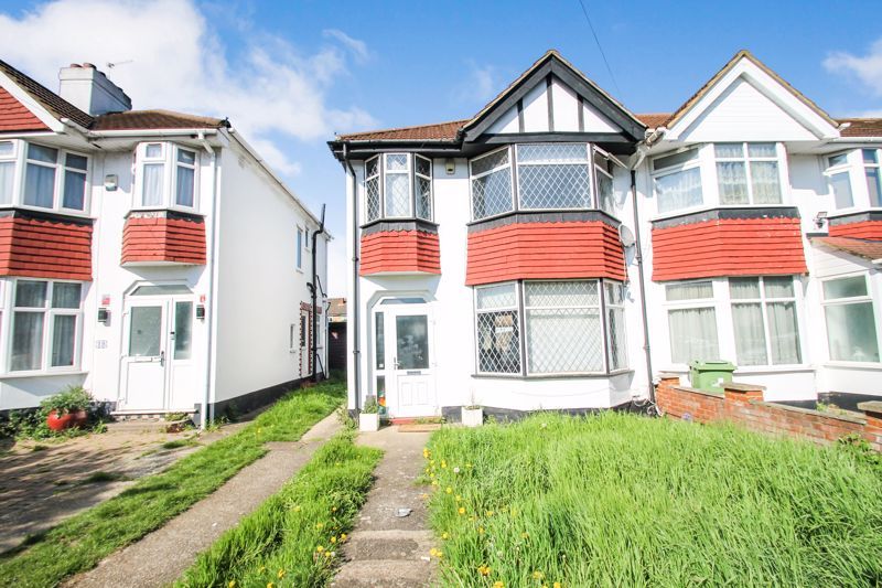 3 bed flat for sale in Eskdale Avenue, Northolt UB5 Zoopla