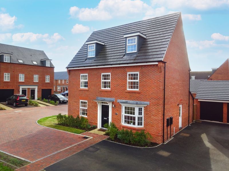 Wild Flower Close, Stapeley, Nantwich, Cheshire CW5