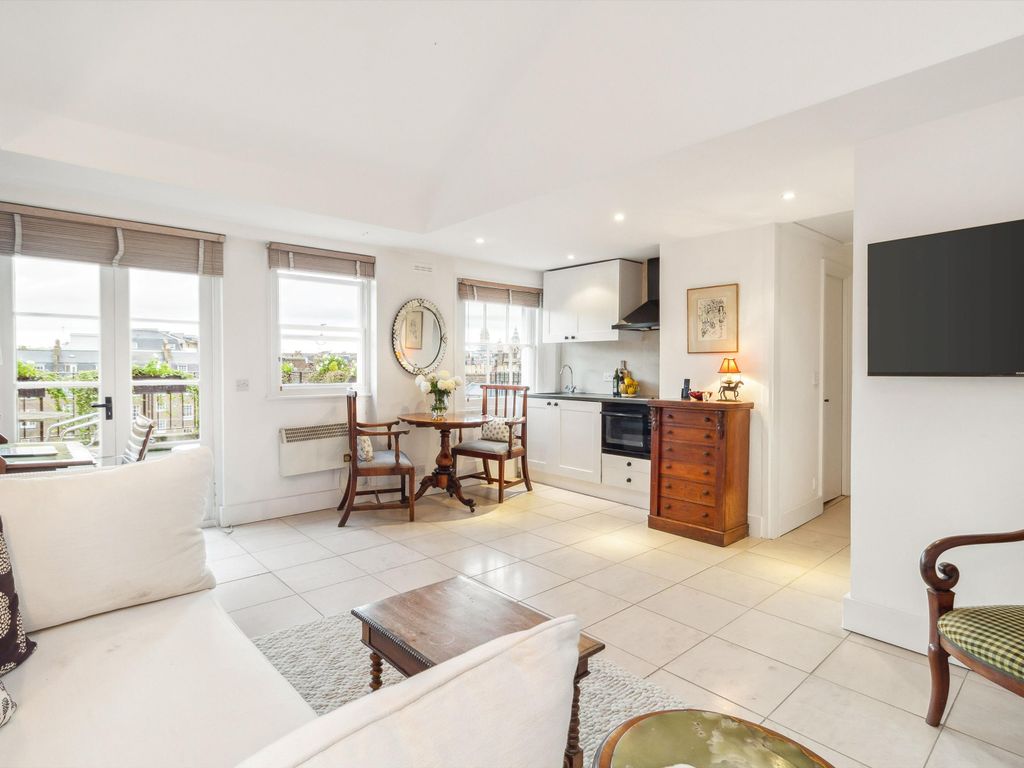 Studio to rent in Onslow Gardens, South Kensington SW7, £2,145 pcm Zoopla