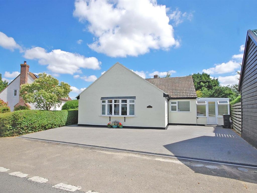 2 bed detached bungalow for sale in Blackmore End, Braintree CM7 Zoopla