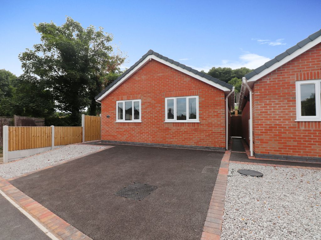 2 bed detached bungalow for sale in Park Road, Silverdale, Newcastle