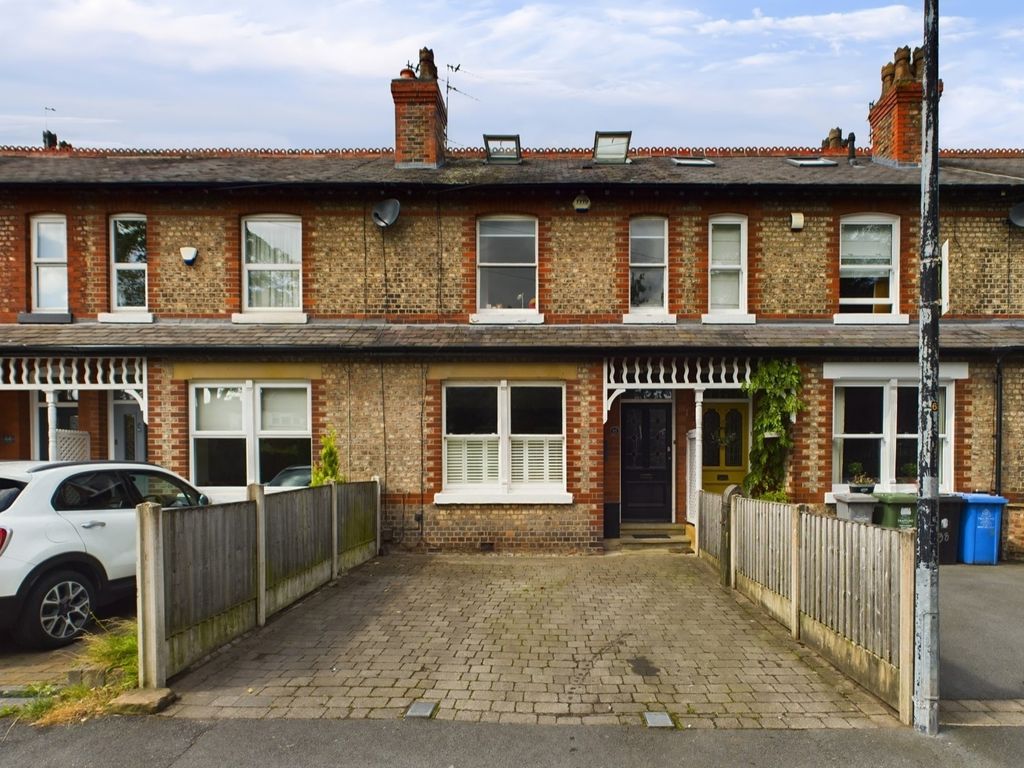 4 bed terraced house for sale in Brookfield Avenue, Timperley