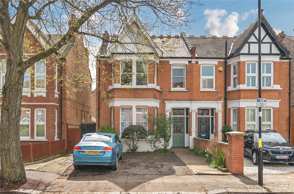 3 bed flat for sale in Buxton Gardens, Acton, London W3 Zoopla