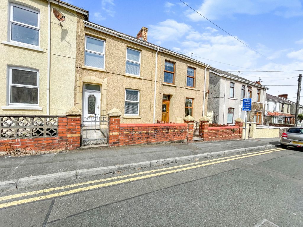 3 bed terraced house for sale in Bryngwyn Road, Llanelli