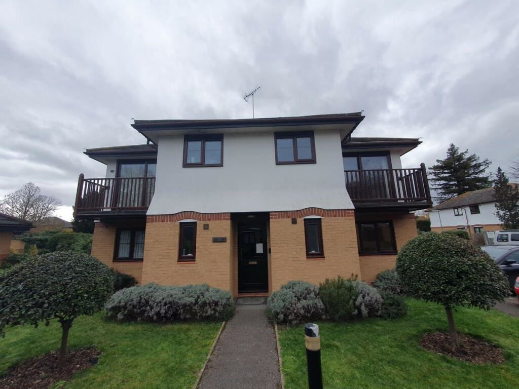 1 bed flat for sale in Joinville Place, Addlestone KT15 Zoopla