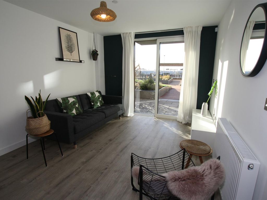 1 bed flat to rent in Middlewood Locks, Salford M5 Zoopla