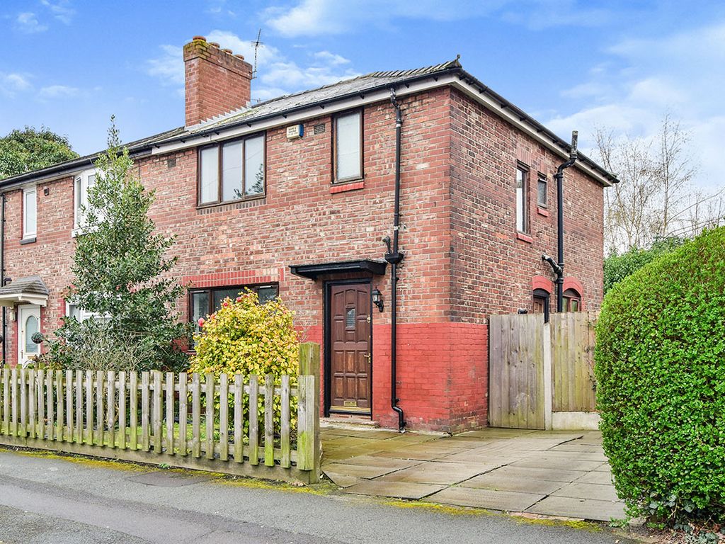 3 bed semidetached house for sale in Avenue, Manchester