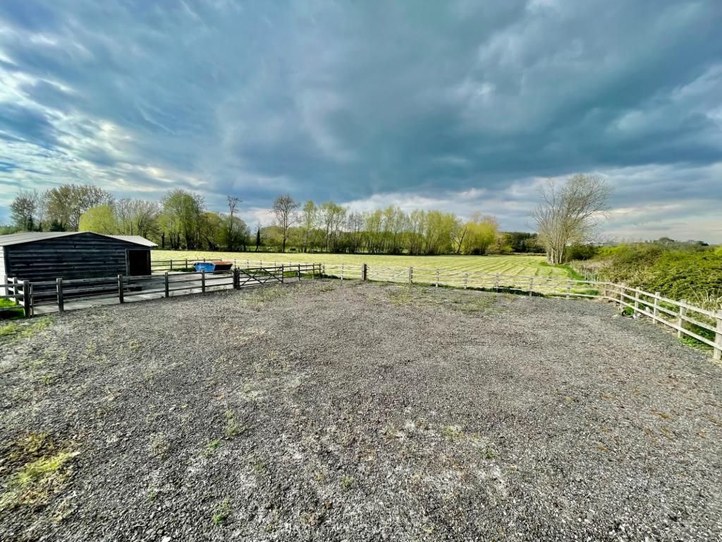Property for sale in Ufton Lane, Ufton Nervet RG7 Zoopla