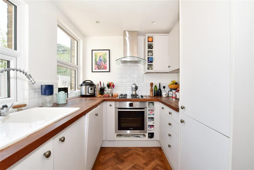 2 bed semidetached house for sale in Beacon Road, Broadstairs, Kent