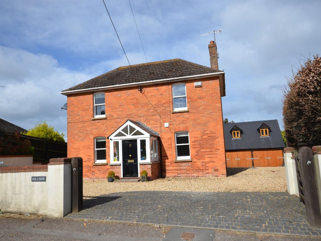 4 bed country house for sale in Winterbourne Earls, Salisbury