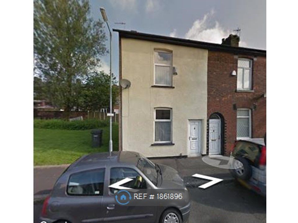 Room to rent in Bardsley Street, Oldham OL4, £530 pcm Zoopla