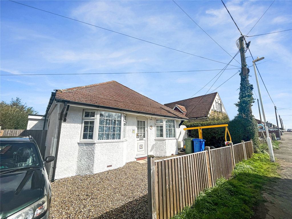 2 bed bungalow for sale in Cliff Gardens, Minster On Sea, Sheerness, Kent ME12 Zoopla