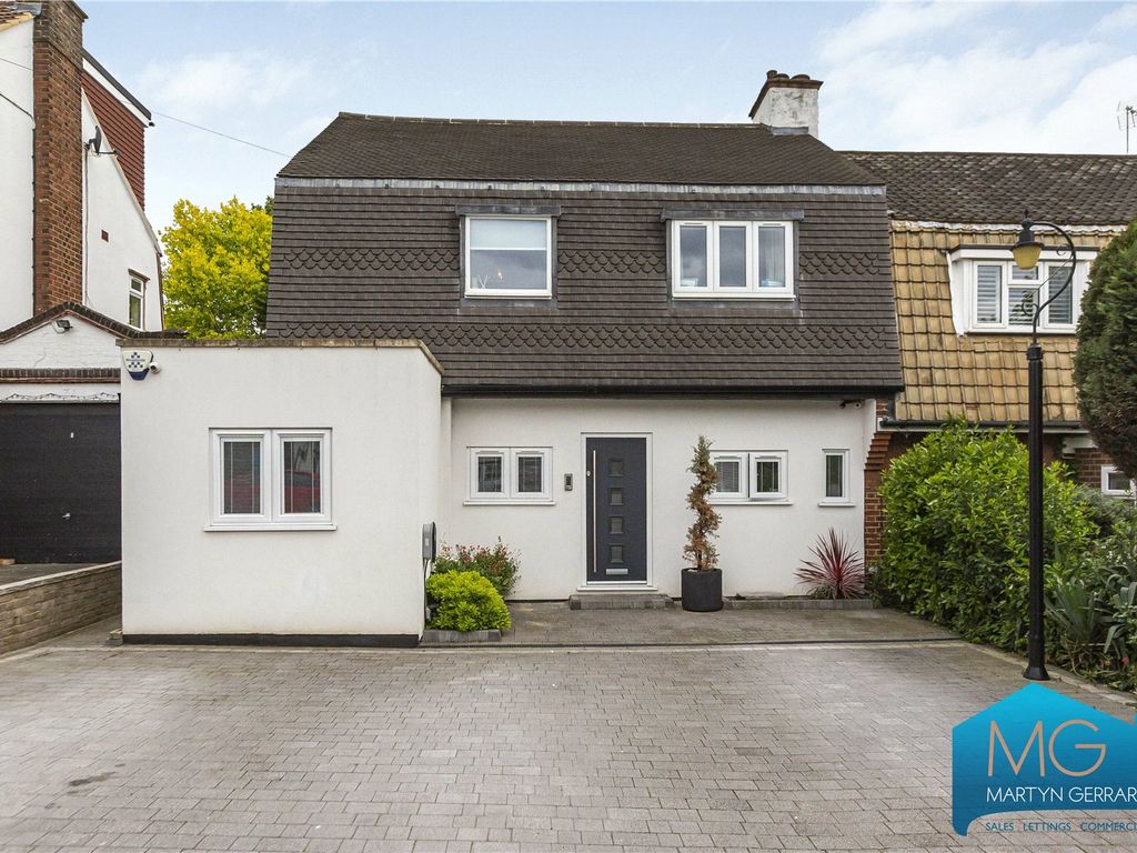 3 bed semidetached house for sale in Manor Drive, Whetstone N20, £