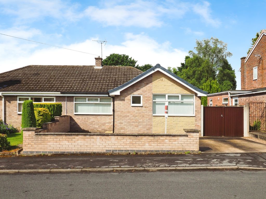 2 bed bungalow for sale in Nursery Close, Hucknall, Nottingham