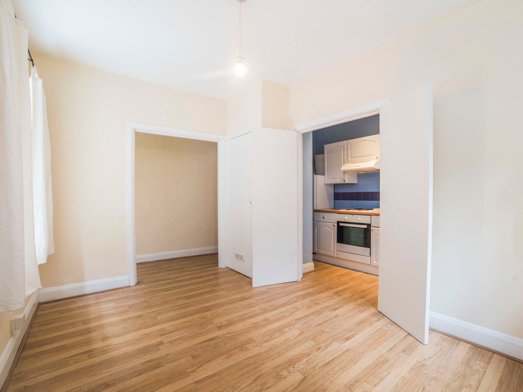 1 bed flat for sale in Ranelagh Mews, Ealing W5, £275,000 Zoopla