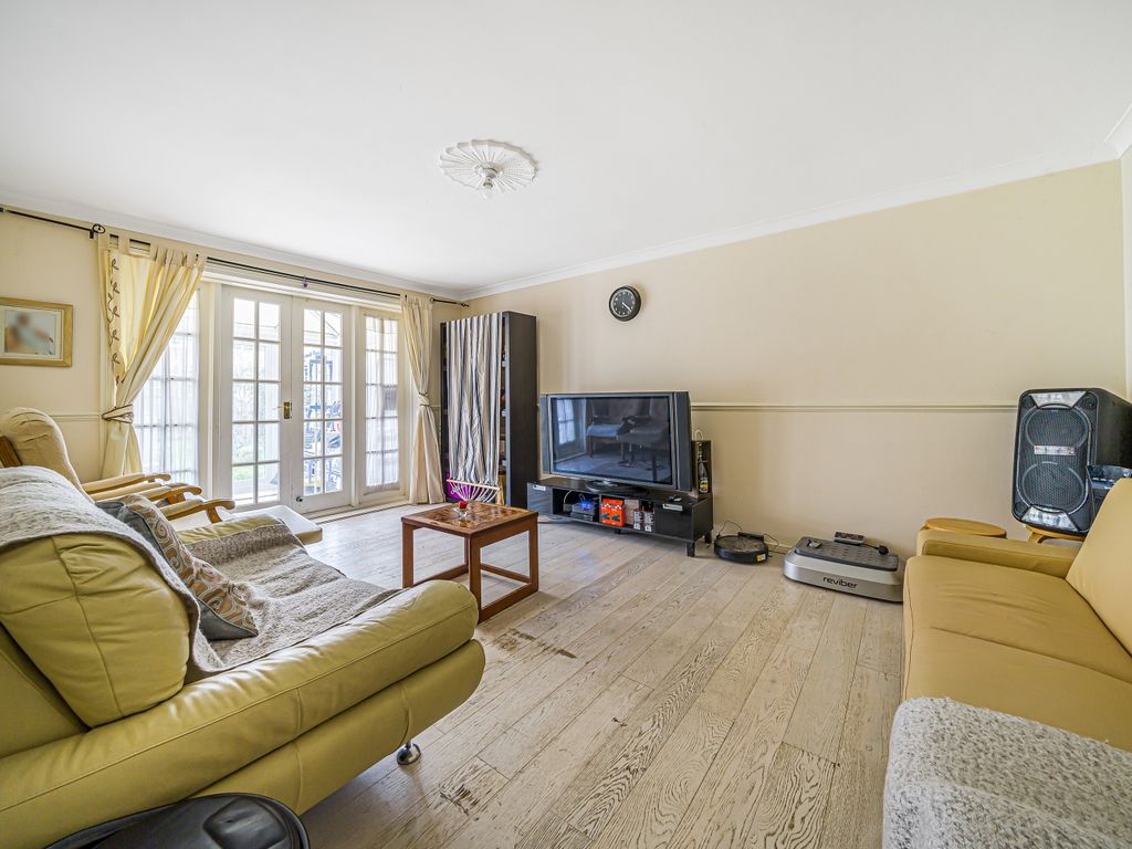 3 bed terraced house for sale in Melrose Close, London SE12 Zoopla
