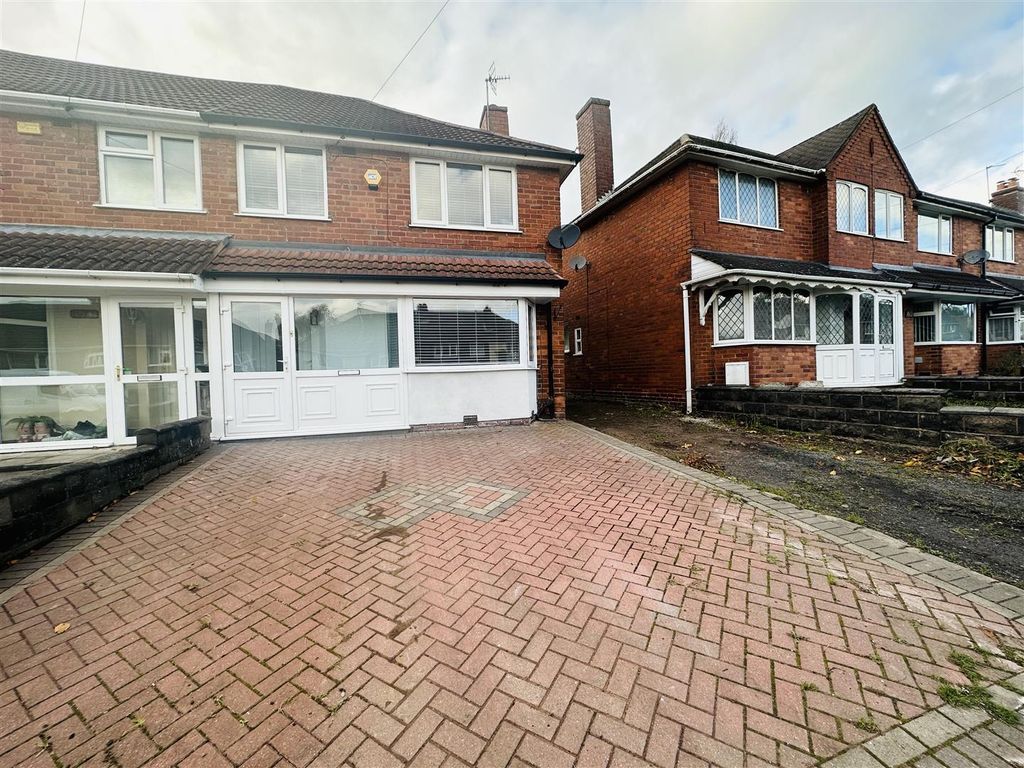 3 bed end terrace house for sale in Chantrey Crescent, Great Barr