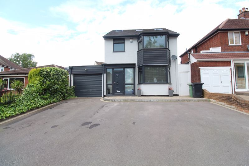 4 bed detached house for sale in Halesowen, Lapal, Manor Abbey Road B62