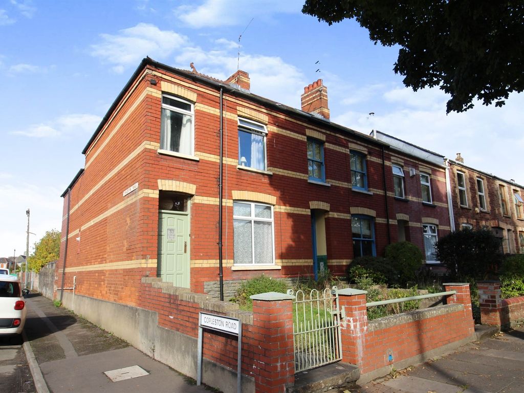 3 bed end terrace house for sale in College Road, Llandaff North