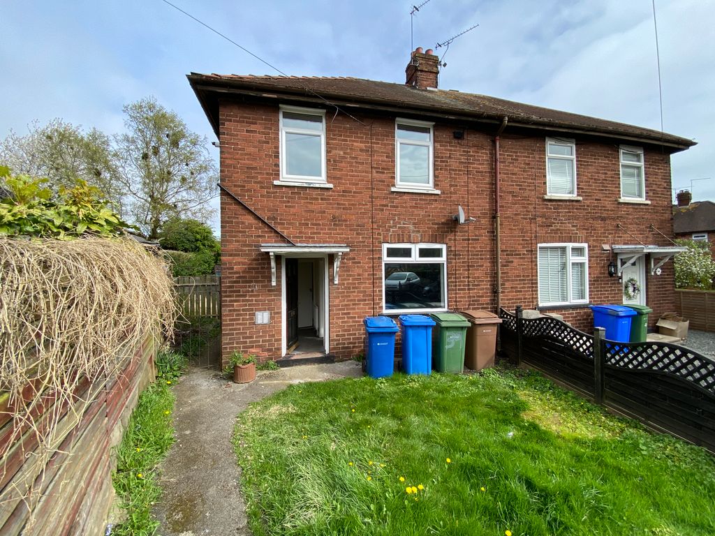 3 bed semidetached house to rent in Southwood Avenue, Cottingham HU16