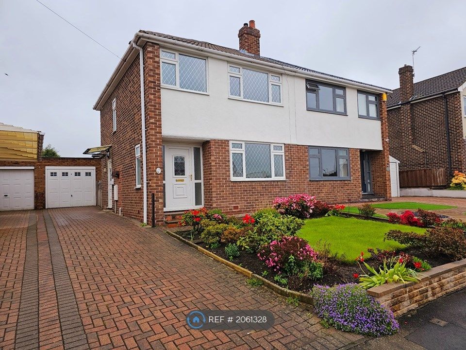 3 bed semidetached house to rent in Rutland Drive, Crofton, Wakefield