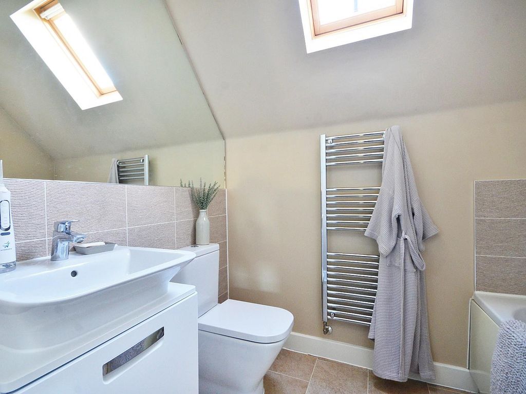 4 bed detached house to rent in Jacobs Piece, Fairford GL7 Zoopla