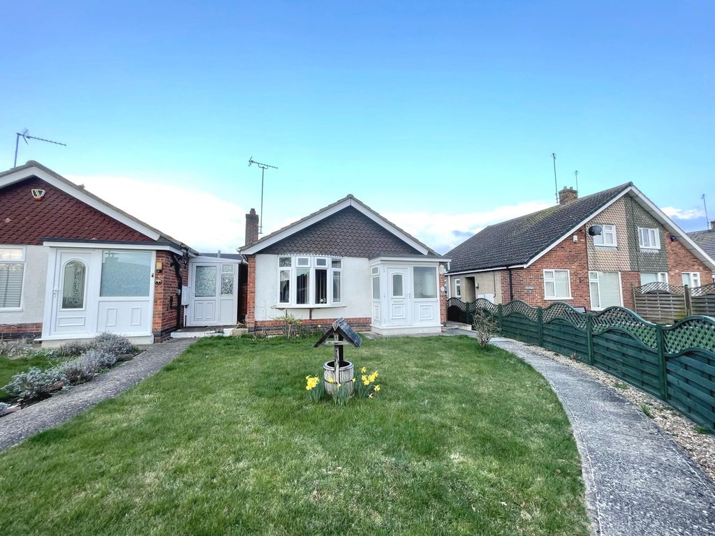 2 bed detached bungalow for sale in Gayhurst Close, Moulton