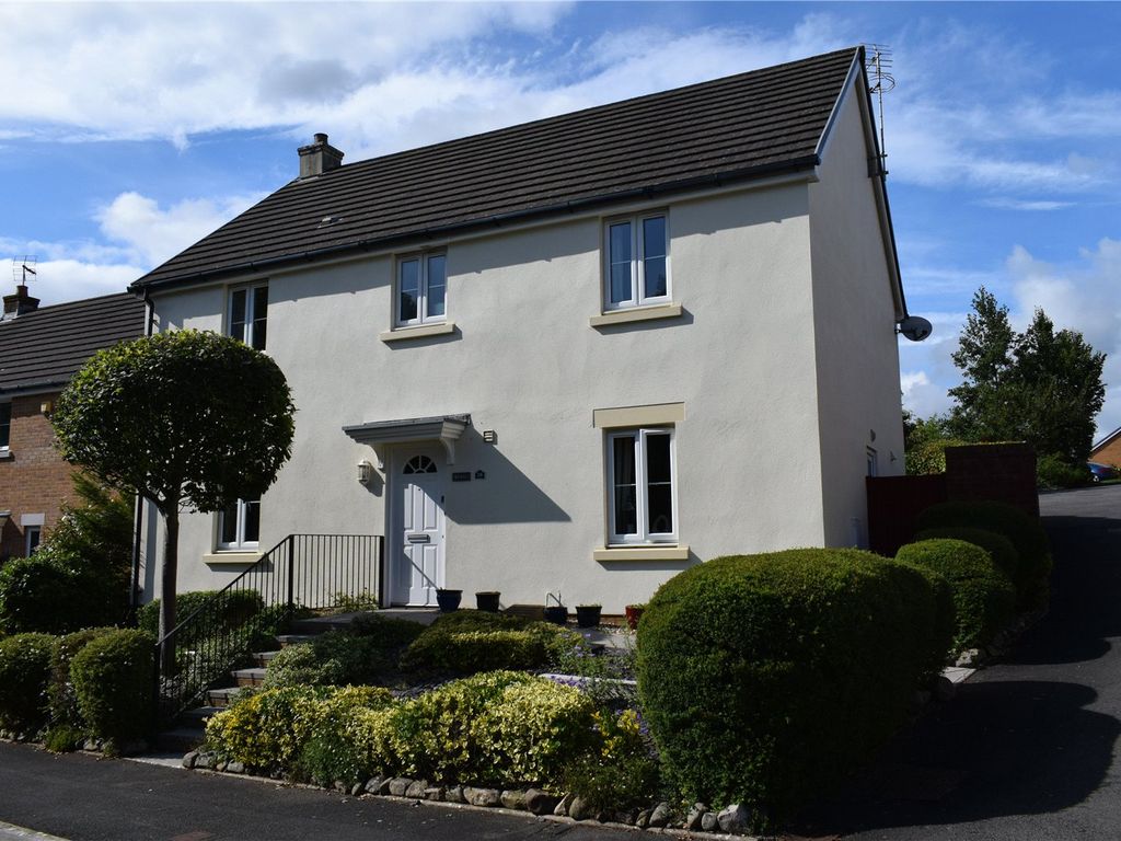 4 bed country house for sale in Skylark, North Cornelly, Bridgend CF33
