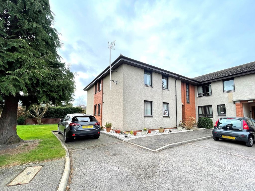 2 bed flat for sale in 30 Argyle Court, Crown, Inverness. IV2, £120,000