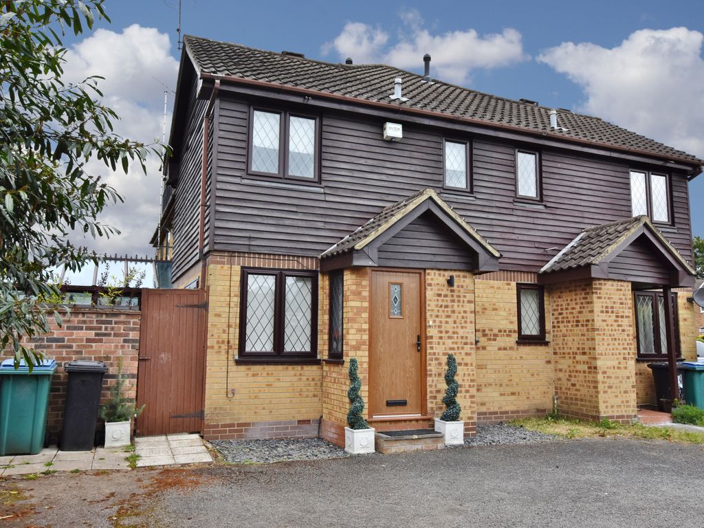 1 bed semidetached house for sale in Appletree Walk, Watford WD25 Zoopla