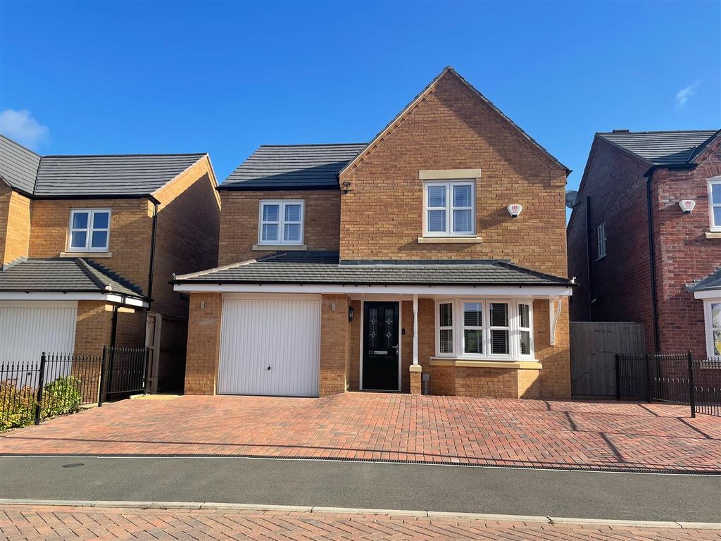 Patina Way, Swadlincote DE11  