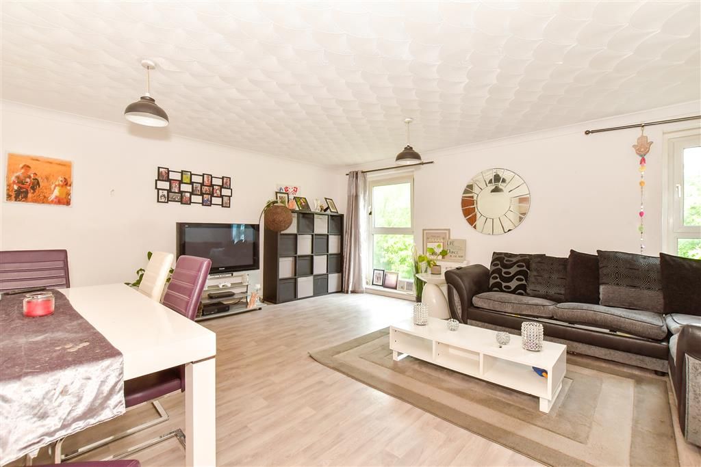 3 bed for sale in Frogmore, Fareham, Hampshire PO14, £