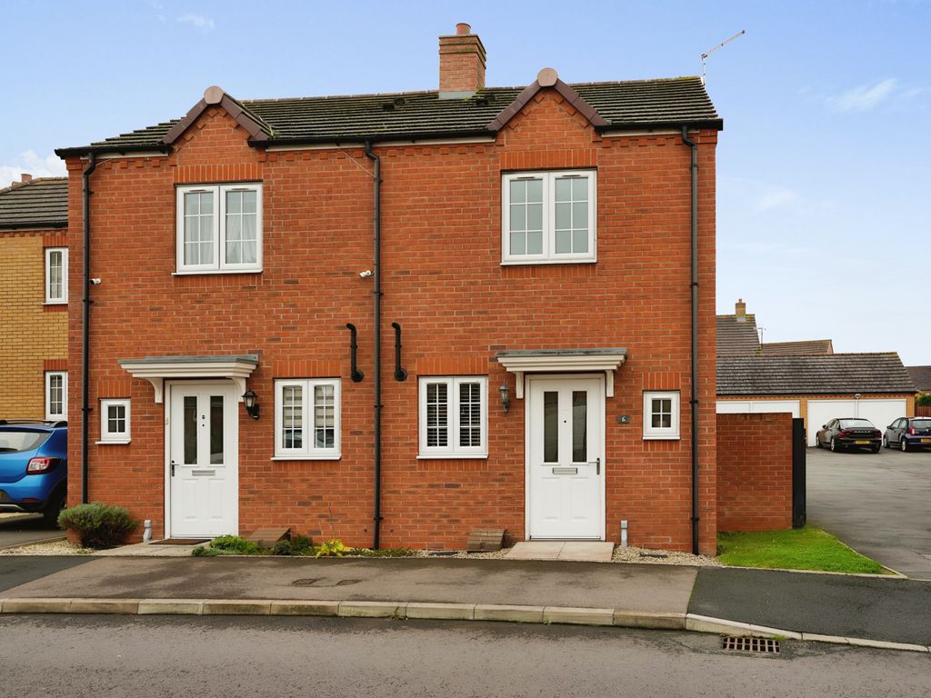 2 bed detached house for sale in Cornflower Drive, Evesham