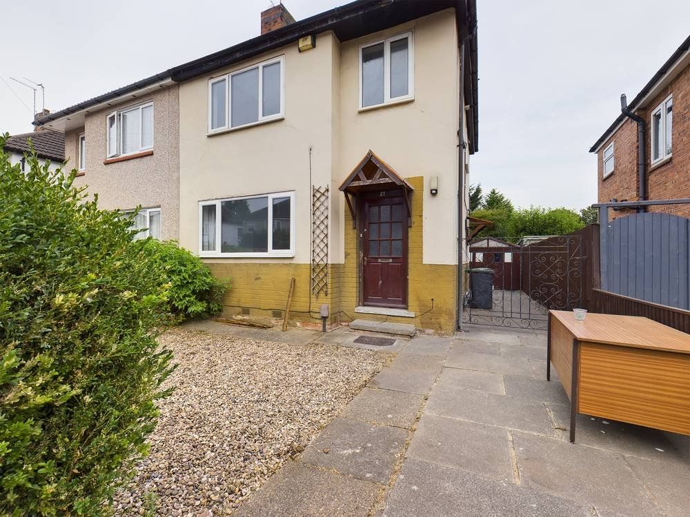 3 bed semidetached house for sale in Pelham Crescent, Beeston