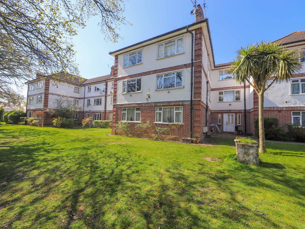 2 bed flat for sale in Rickmansworth Road, Pinner HA5 Zoopla
