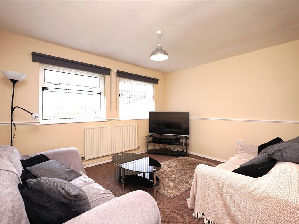 1 bed flat to rent in Roding Green, Walney, BarrowInFurness LA14, £