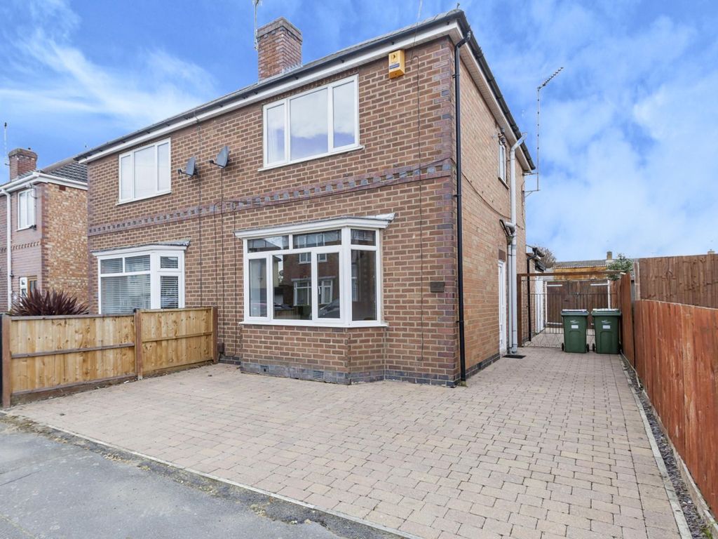 3 bed semidetached house for sale in Beech Drive, Leicester LE3 Zoopla