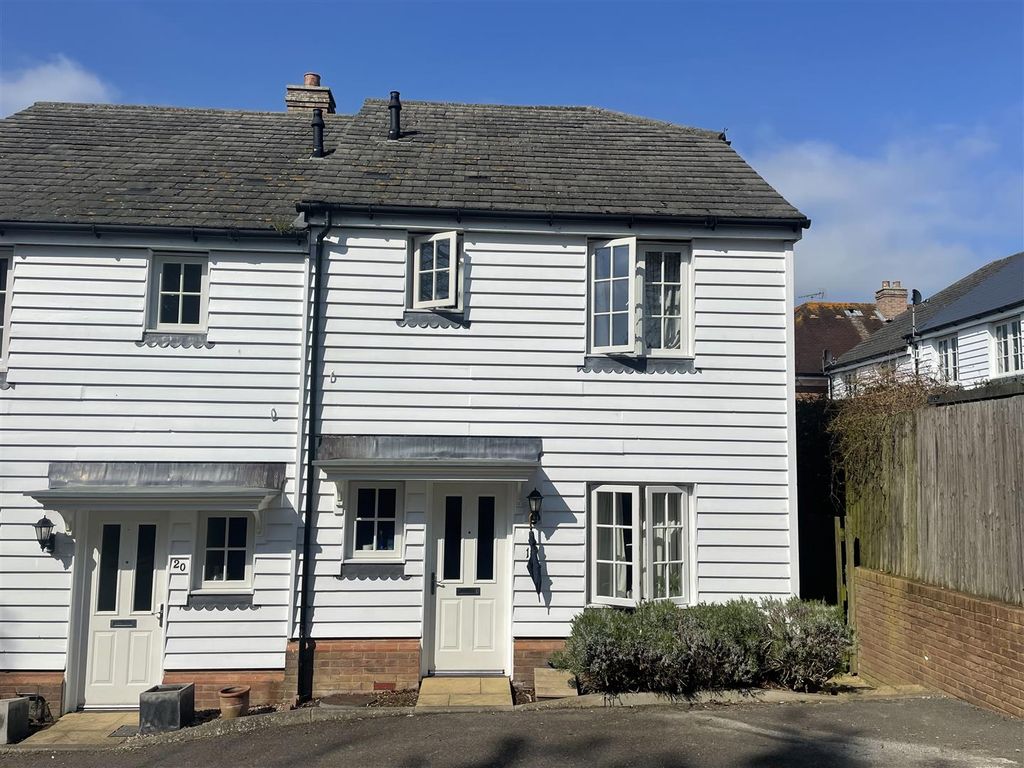 3 bed semidetached house for sale in 19 The Lindens, St Way
