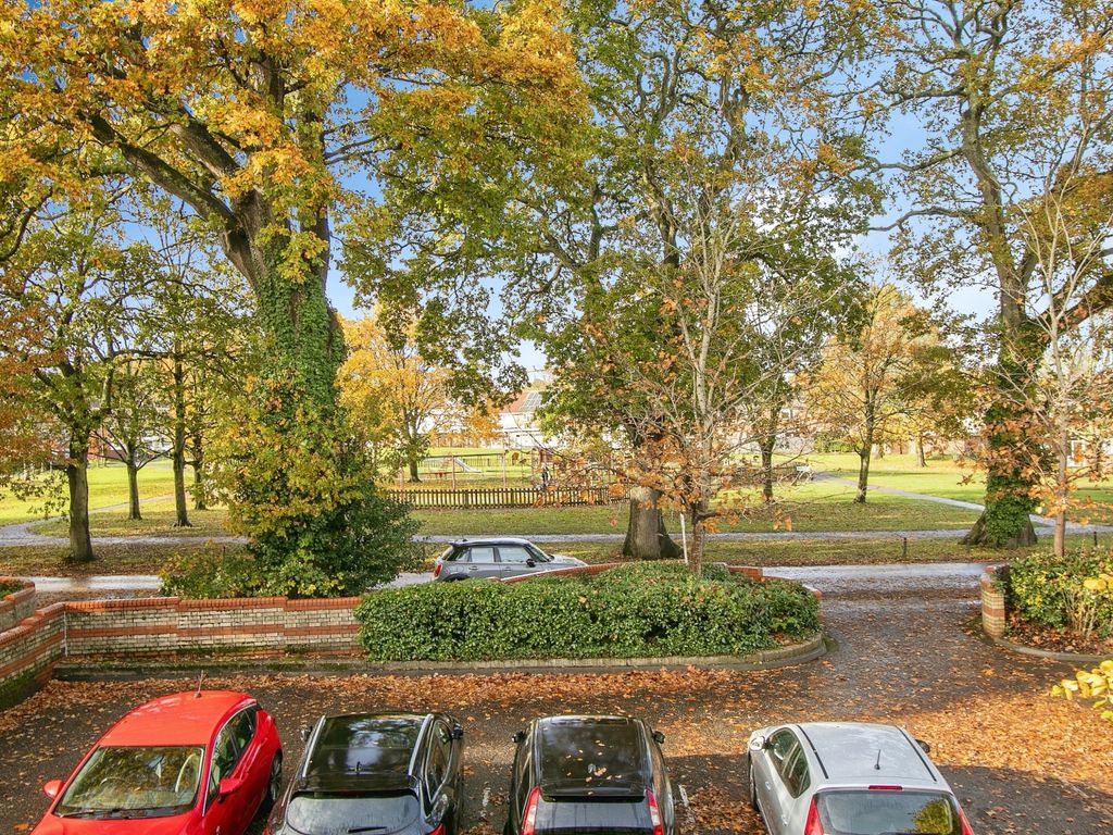 2 bed flat for sale in Mallard Road, Strouden Park, Bournemouth, Dorset