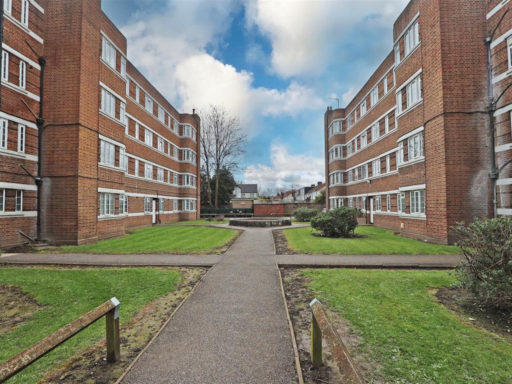 2 bed flat for sale in Warwick Gardens, London Road, Thornton Heath CR7