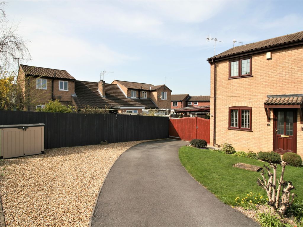 2 bed end terrace house for sale in Farndale Avenue, Walton