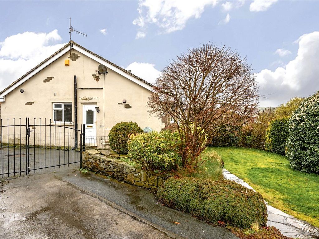 2 bed bungalow for sale in Wellington Road, Wilsden, Bradford, West