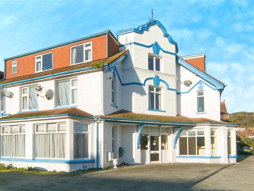 2 bed flat for sale in Lloyd Street, Llandudno, Conwy LL30, £85,000